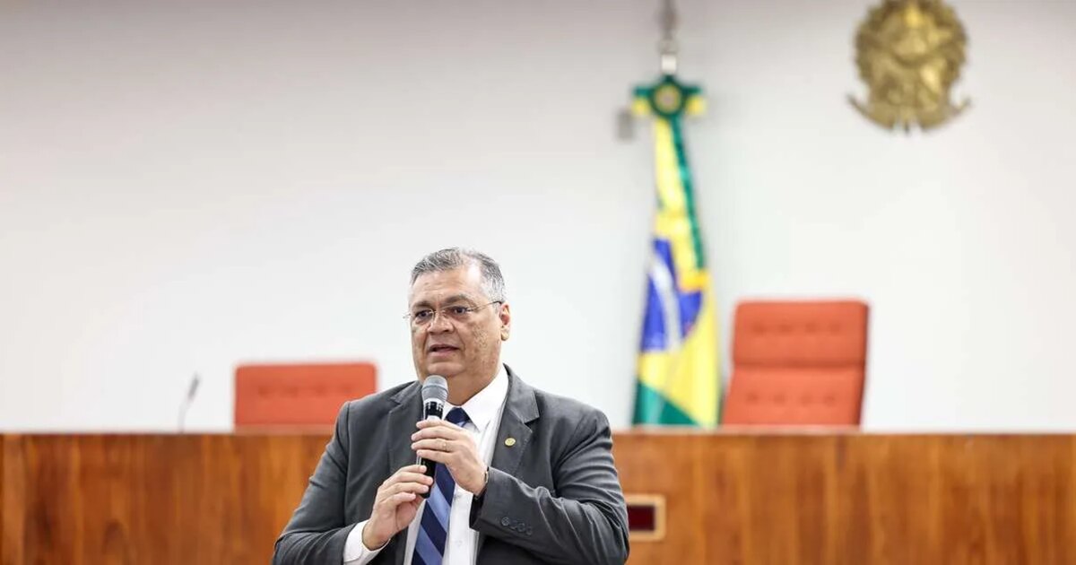 Dino mantém restrição a anúncios de bets em bens públicos de Minas