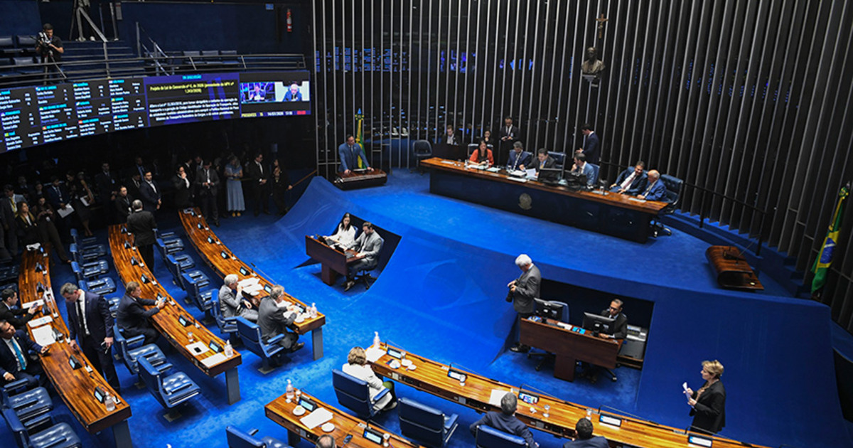 Dos 54 mandatos do Senado em disputa, 32 titulares tentam a reeleição