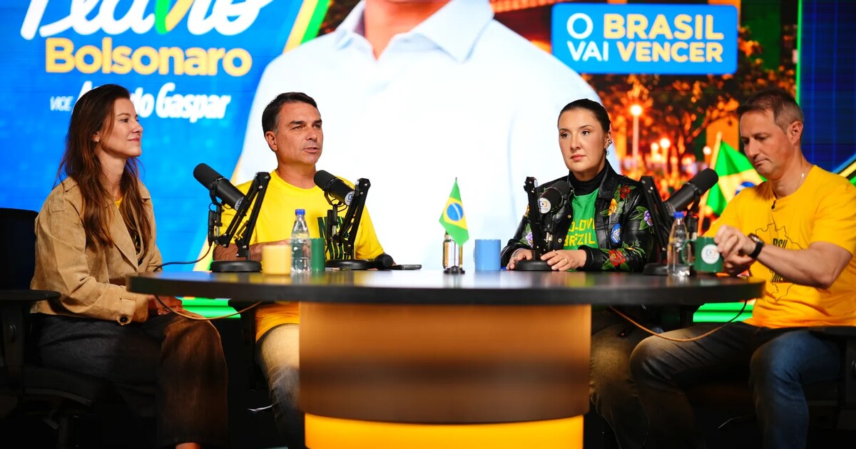 Campanha de Lula pede ao TSE suspensão da TV Celular de Flávio Bolsonaro