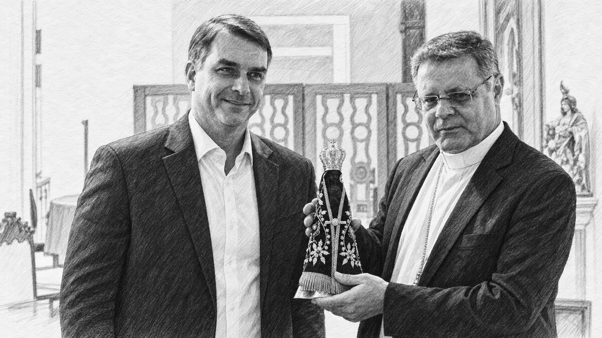Flávio Bolsonaro visita arcebispo e recebe imagem de Nossa Senhora