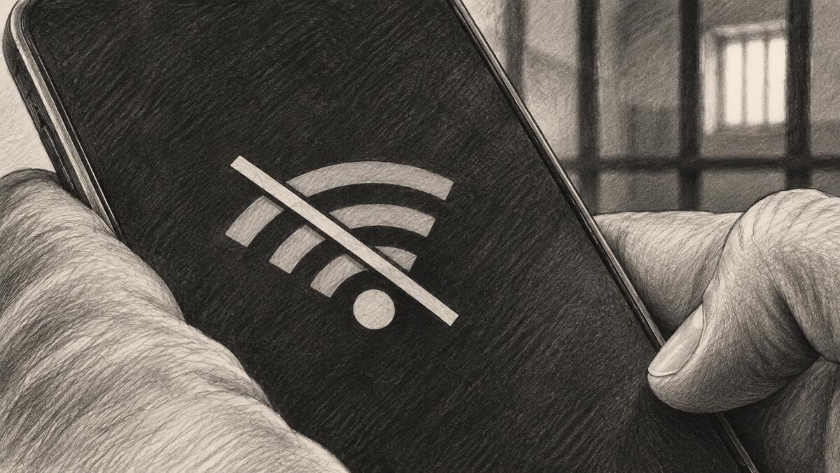 Decreto cria bloqueio rápido de celulares em presídios