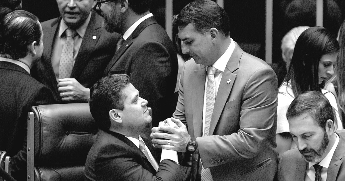 Alcolumbre negocia idade mínima para indicação ao STF se Flávio Bolsonaro for eleito
