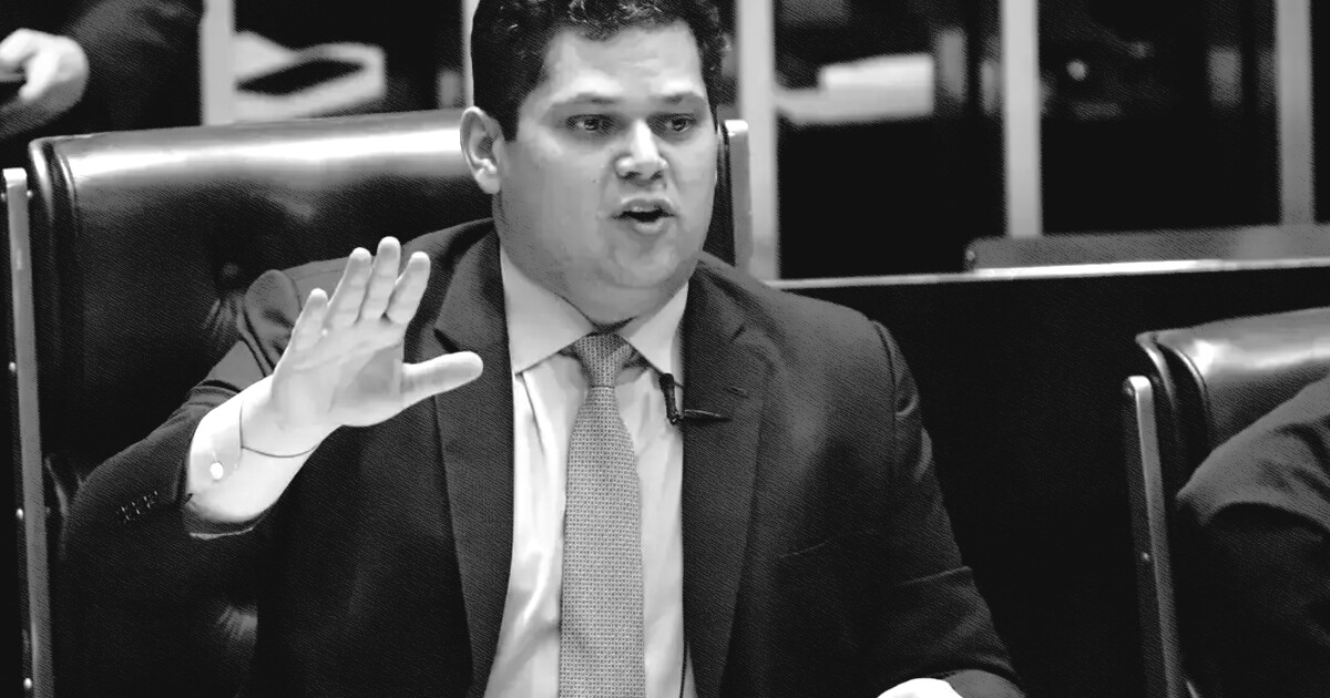 Alcolumbre retira PEC da Segurança Pública da pauta do Senado