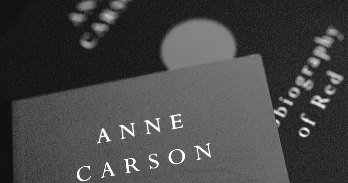 Anne Carson ganha Nobel de Literatura por obra que une clássico e contemporâneo