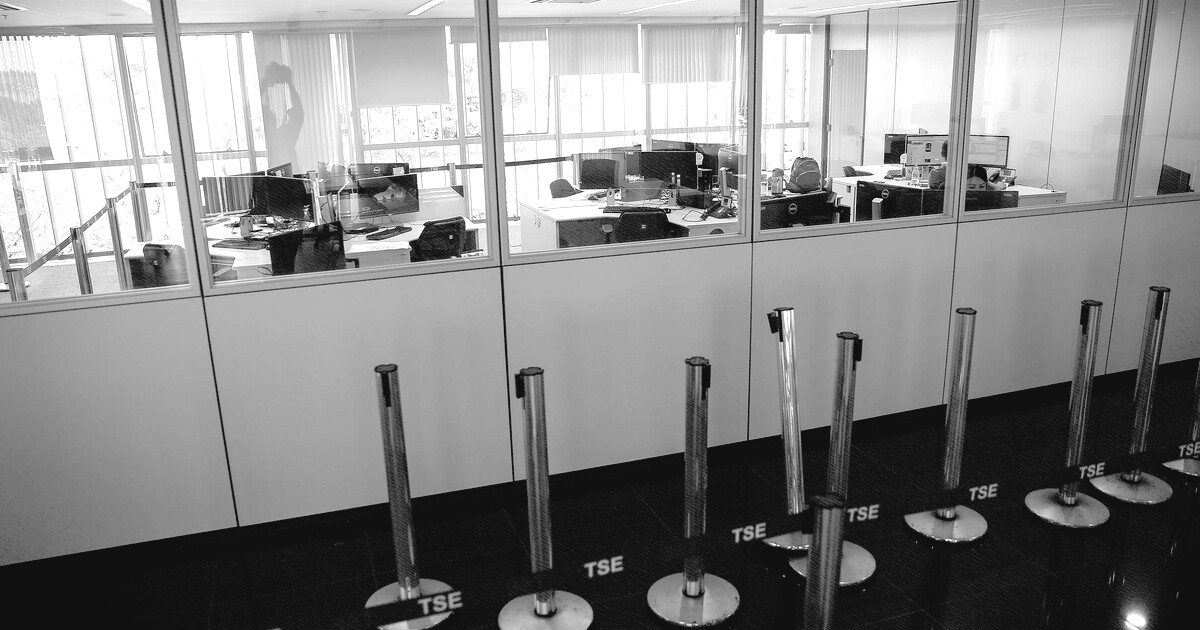 Brasília Hoje: Sala de apuração do TSE tem acesso restrito e 150 funcionários monitorando