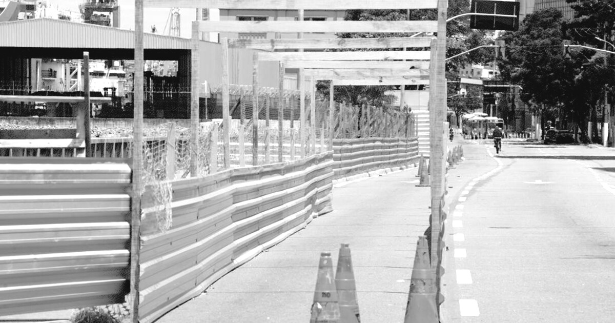 Ciclovia provisória começa a ganhar forma na Av. Beira-Mar, em Vitória