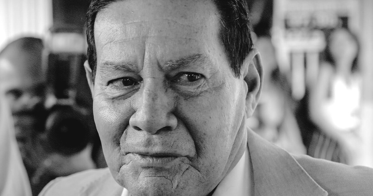 Contra o fim da 6 X 1, Mourão diz que esperava 10 votos com ele