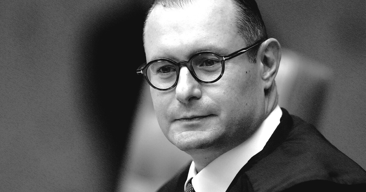 Cristiano Zanin, do STF, estende até as 19h horário de eleições no Brasil