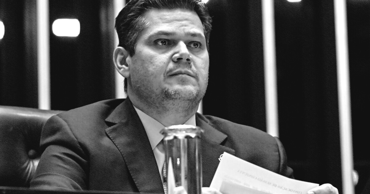 Davi Alcolumbre pede humildade a Lula e diz que é preciso "unir o país"