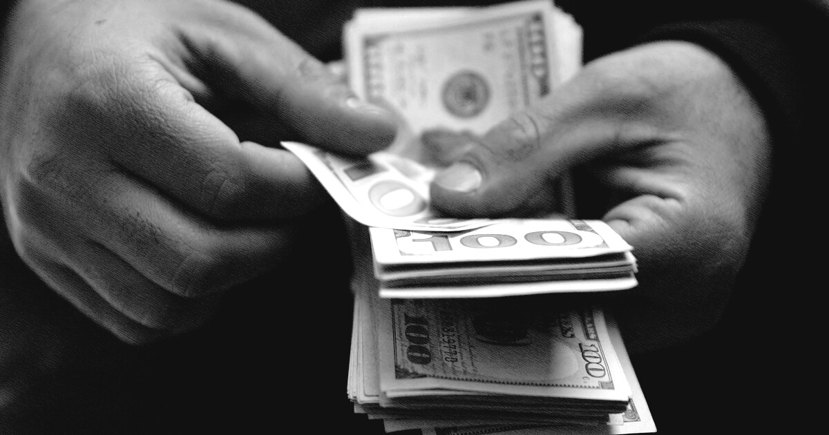 Dólar hoje vai a R$ 5,34, com noticiário eleitoral e decisão do Fed que manteve juros