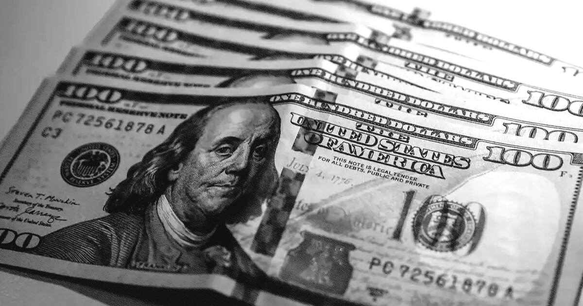Dólar sobe 9% após vitória de Lula e pode ter 5ª maior alta desde o Plano Real