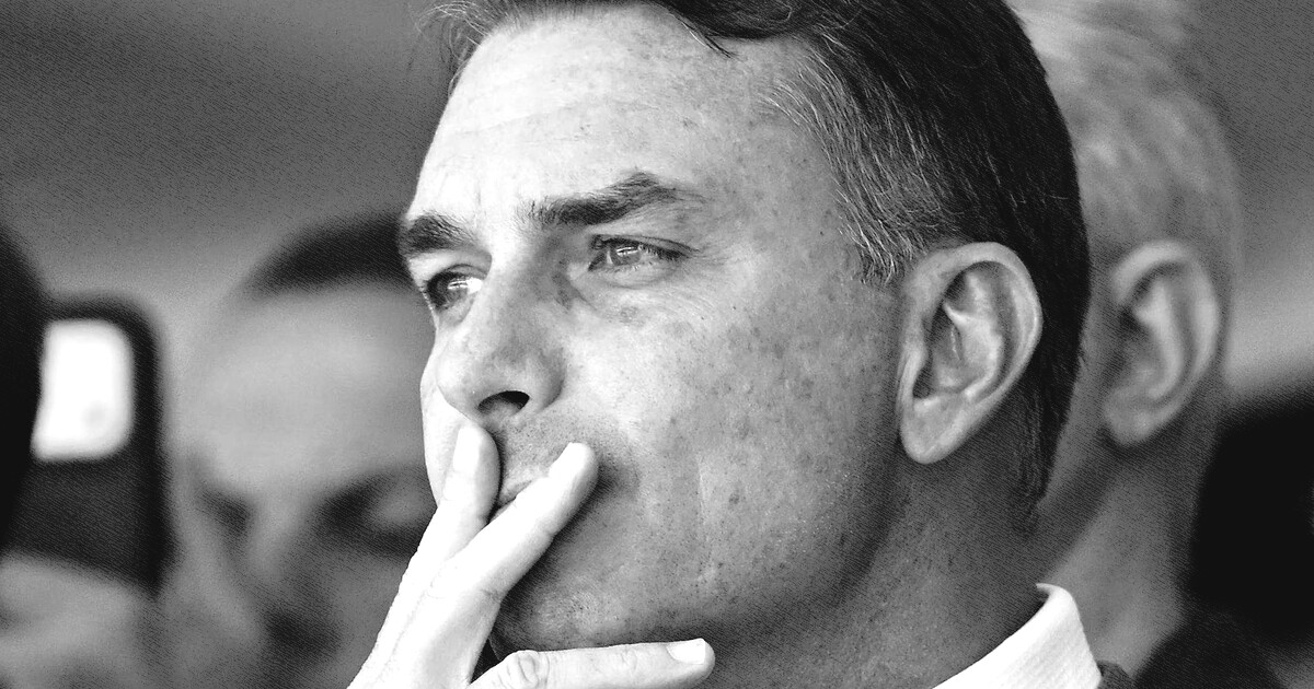 Entenda inquérito que mira ligação entre Flávio Bolsonaro e Willer Tomaz