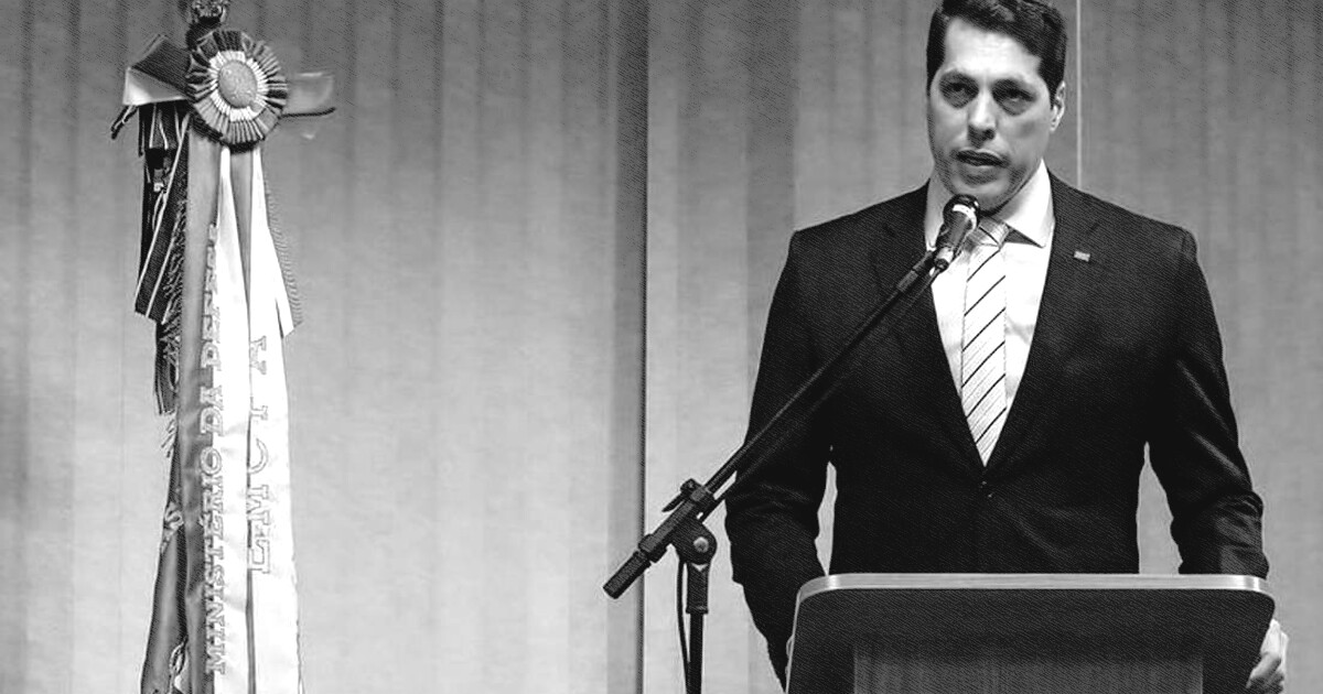 Exército vê civil bolsonarista como ministro da Defesa se Flávio vencer