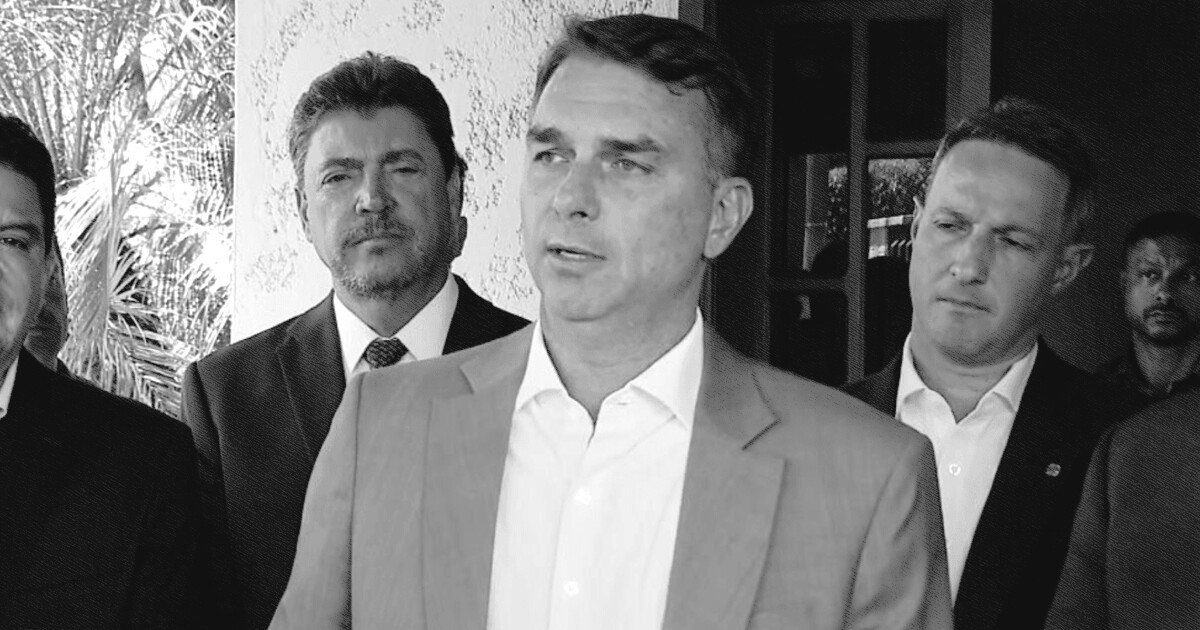 Flávio acena a militares, quer civil na Defesa e generais longe do Planalto