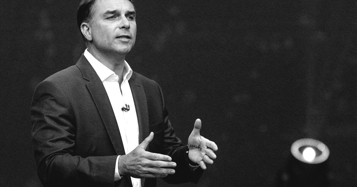 Inquérito sobre suspeita de lavagem de Flávio Bolsonaro também investiga Cláudio Castro e Ramagem
