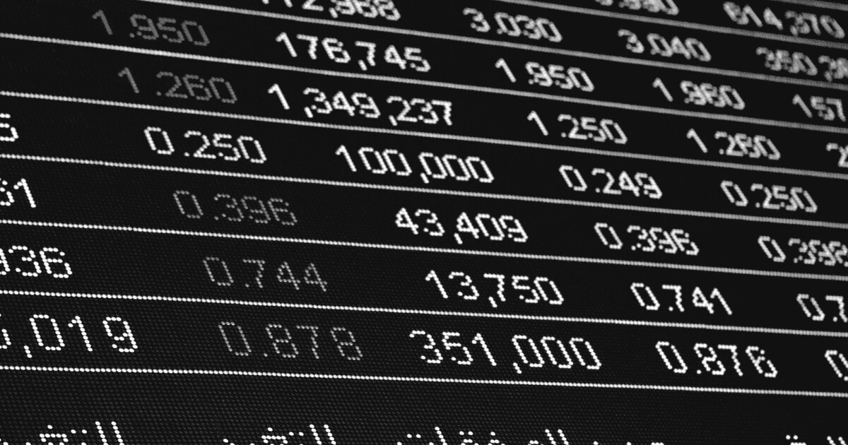 Juros de 10 anos sobem a 15,04% e mercado vê Selic mantida