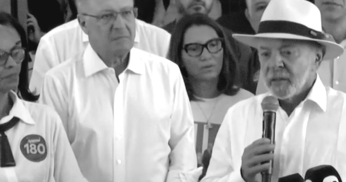 Lula diz que eleição opõe democracia e 'barbárie' e afirma que vai vencer