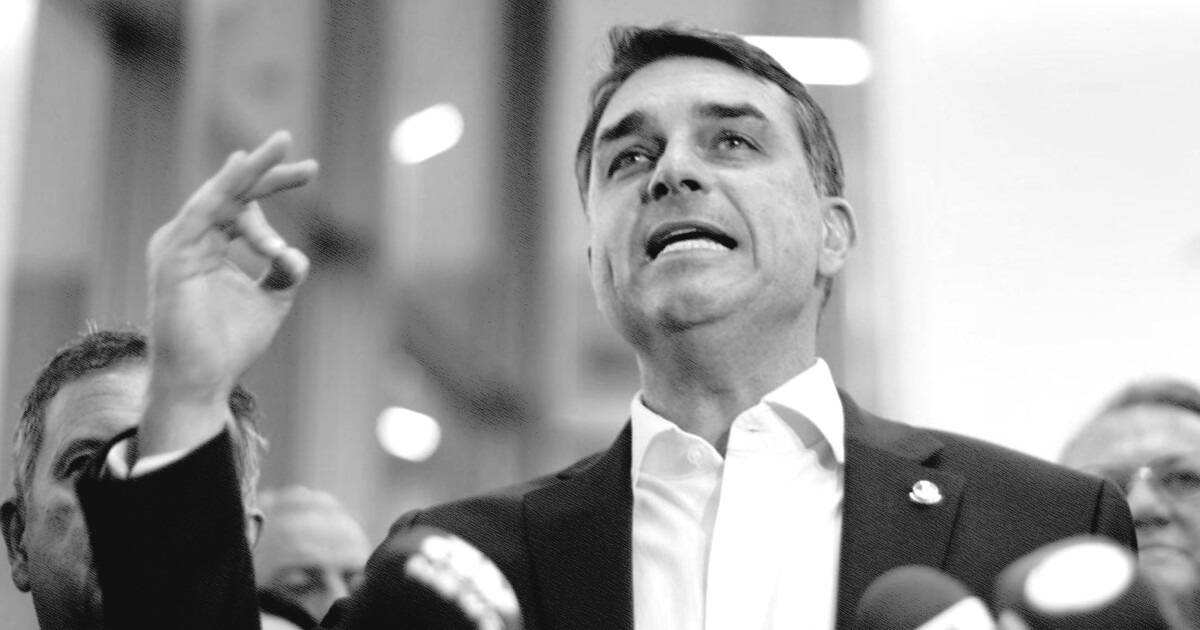 Oposição questiona intimação de Flávio para entregar passaportes