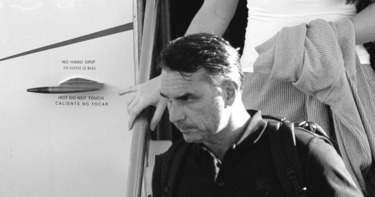 Qual o futuro do bolsonarismo após Flávio Bolsonaro ir para os EUA?